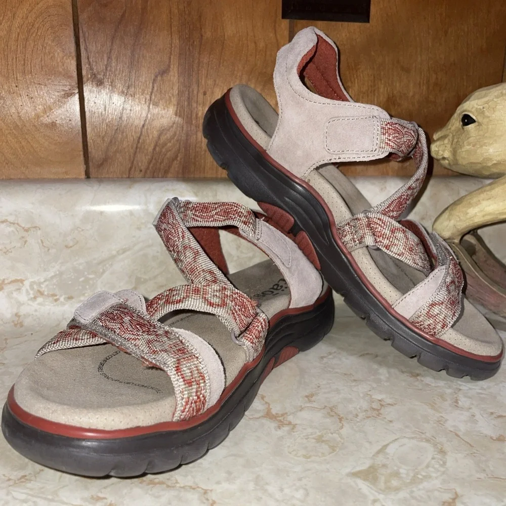 Taos Zen Sandals Tan‎ & Burnt Orange 6 Strappy Comfort Sandal